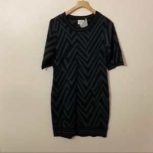 ECI NWT Black and Grey Geo Print Sweater Dress